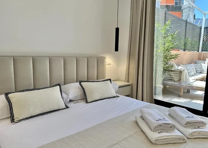 Penthouse Rs 38 Marbella Center - Eaw Homes