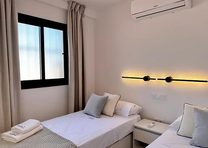 Penthouse Rs 38 Marbella Center - Eaw Homes