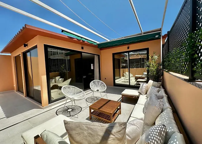 Penthouse Rs 38 Marbella Center - Eaw Homes